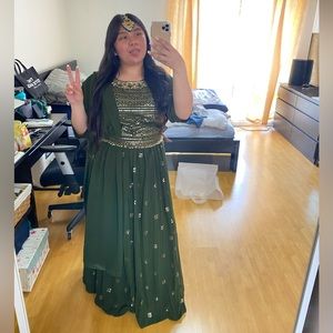 TRADITIONAL INDIAN WEDDING ATTIRE